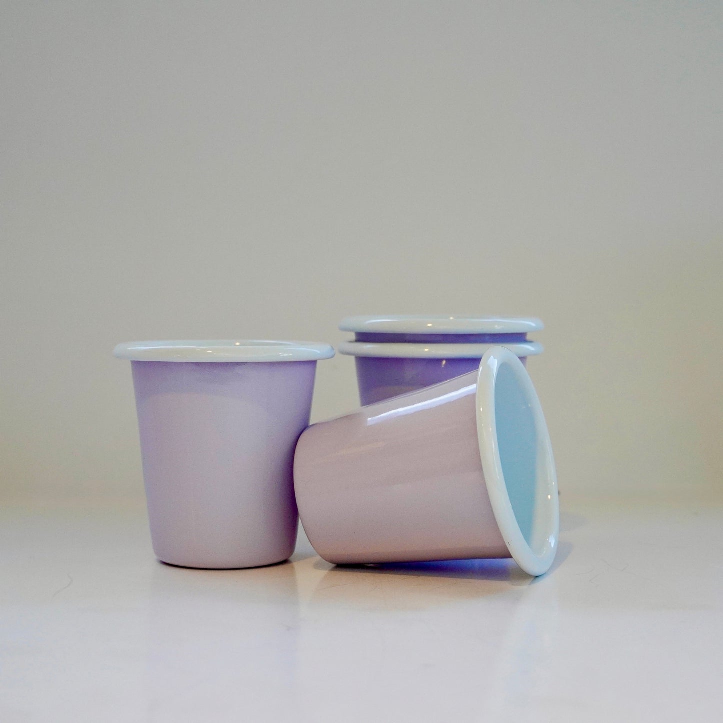 Falcon Enamelware - Cup in Lilac